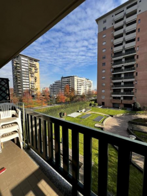 Milano concerti magazzini generali 100mq wifi-netflix-Air conditioning Milano